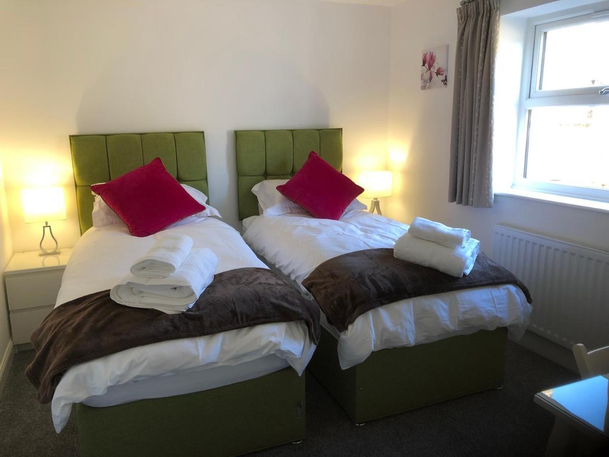 Fabulous One Bedroom Apartment In Ripon City Centre ภายนอก รูปภาพ